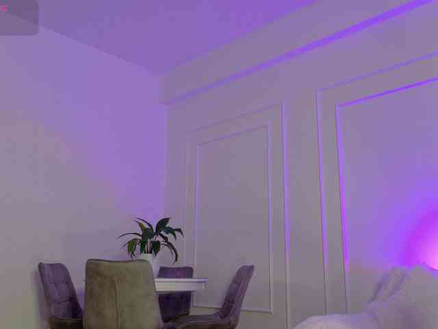 Ladycharm93 webcam
