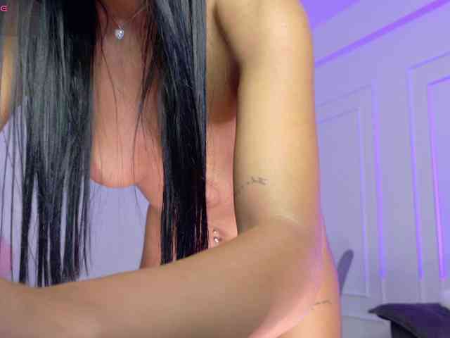 Ladycharm93 webcam