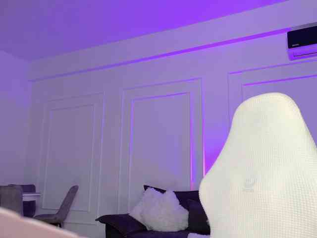 Ladycharm93