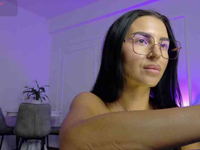 Ladycharm93 webcam