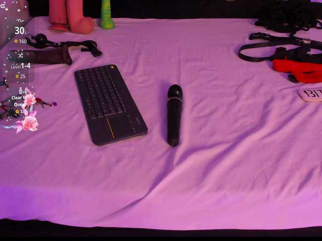 Wonderkloe live webcam show