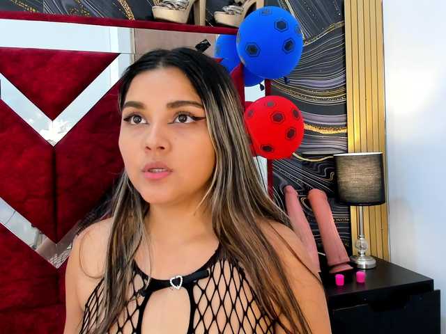 Wondrekloe live cam on BongaCams