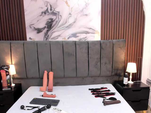 Wondrekloe live cam on BongaCams