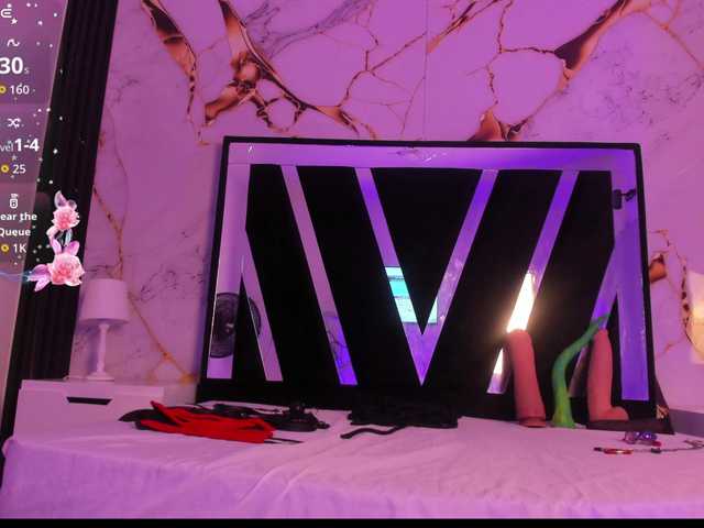 Wondrekloe live cam on BongaCams