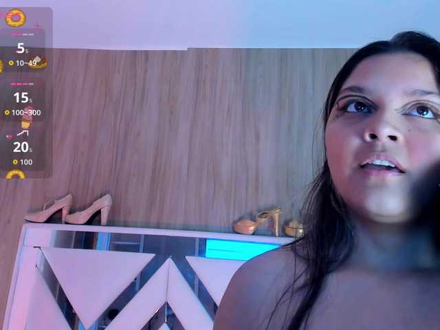 Wondrekloe live cam on BongaCams