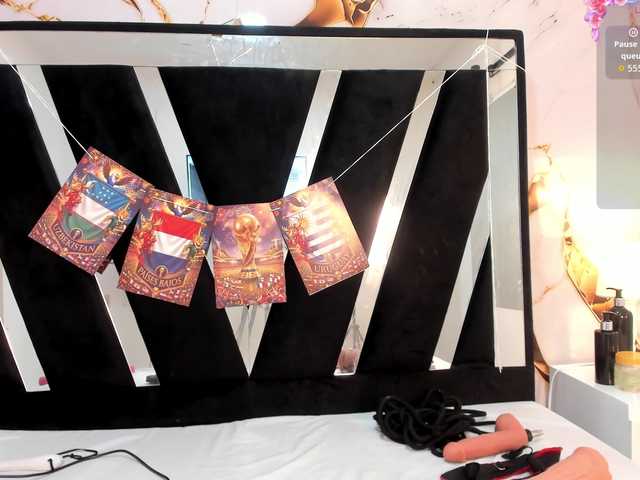 Wondrekloe live cam on BongaCams