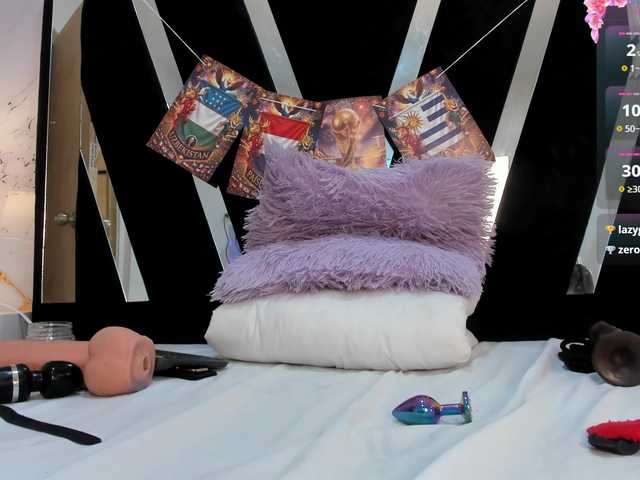 Wondrekloe live cam on BongaCams
