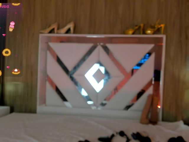 Wondrekloe live cam on BongaCams
