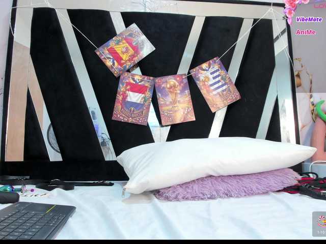 Wondrekloe live cam on BongaCams