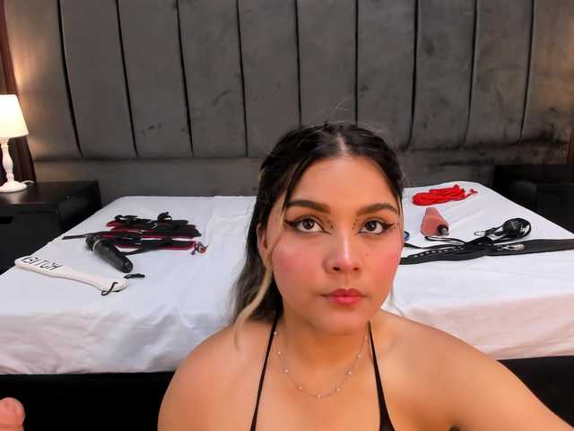 Wondrekloe live cam on BongaCams
