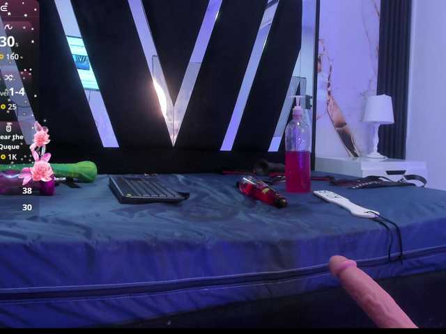 Wondrekloe live cam on BongaCams