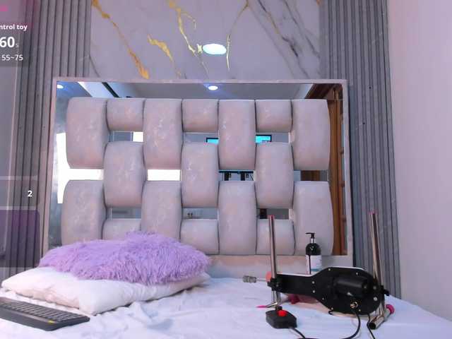 Wondrekloe's BongaCams show and profile