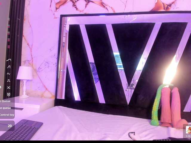 Wondrekloe live cam on BongaCams