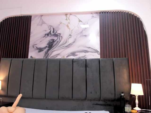Wondrekloe live cam on BongaCams