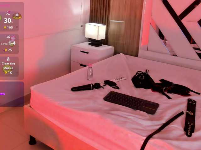 Wondrekloe live cam on BongaCams