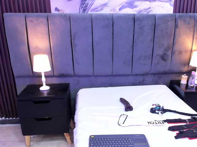 Wondrekloe live cam on BongaCams