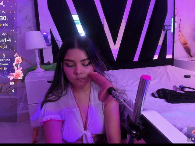 Wondrekloe live cam on BongaCams