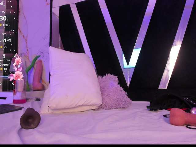 Wondrekloe live cam on BongaCams