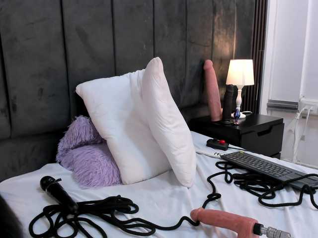 Wondrekloe live cam on BongaCams