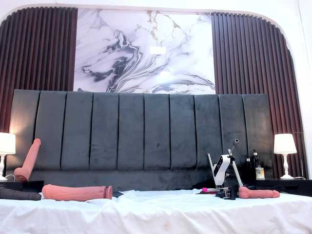 Wondrekloe live cam on BongaCams