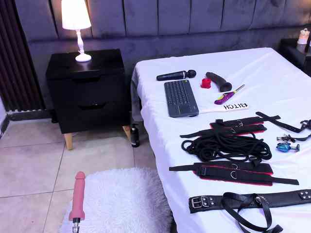 Wondrekloe Live Webcam on BongaCams