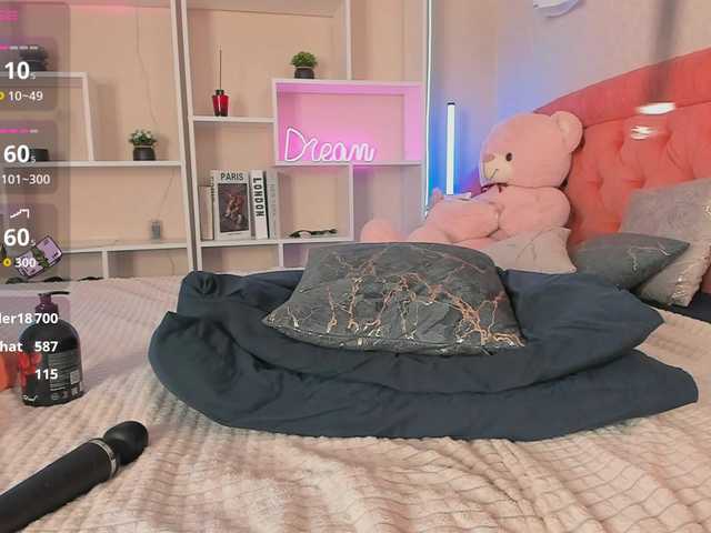 JennyferMore live cam on BongaCams