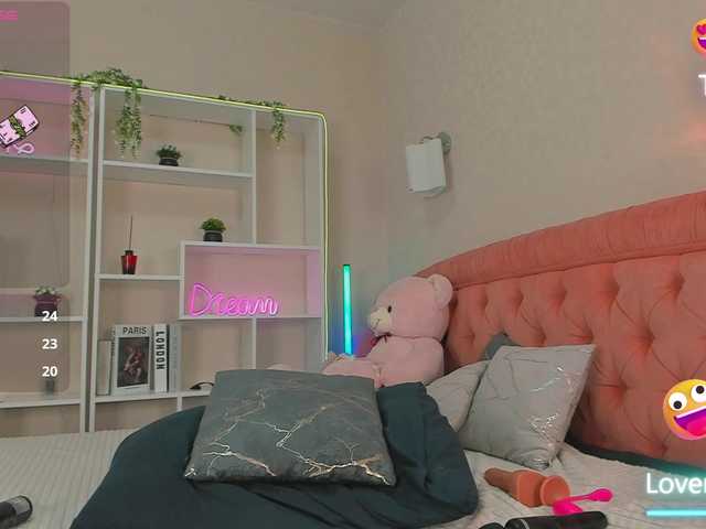 JennyferMore live cam on BongaCams