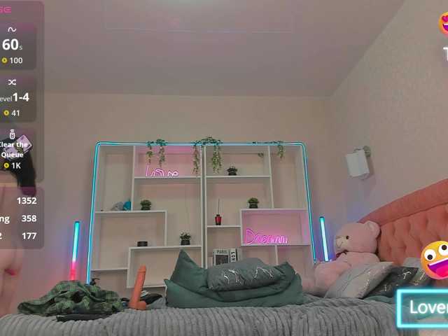 JennyferMore live cam on BongaCams