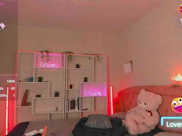 JennyferMore webcam