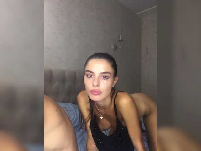 AlexhabAlinaa live cam on BongaCams