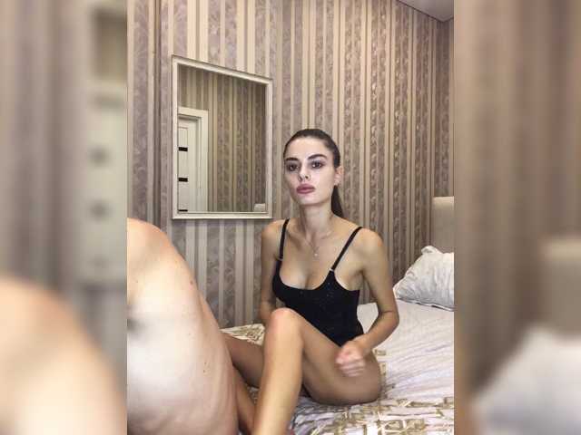 AlexhabAlinaa live cam on BongaCams