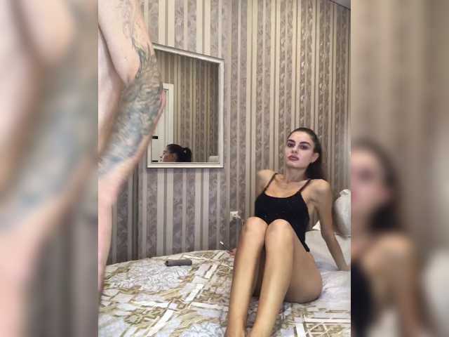 AlexhabAlinaa live cam on BongaCams