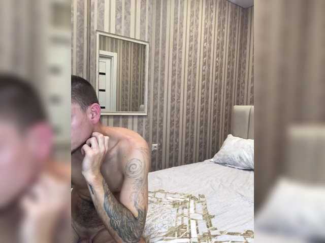 AlexhabAlinaa live cam on BongaCams