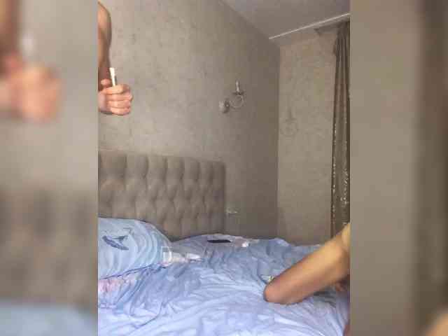 AlexhabAlinaa webcam