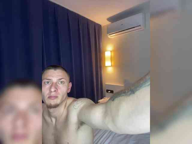 AlexhabAlinaa webcam