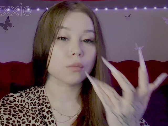 alex-assa cam belle