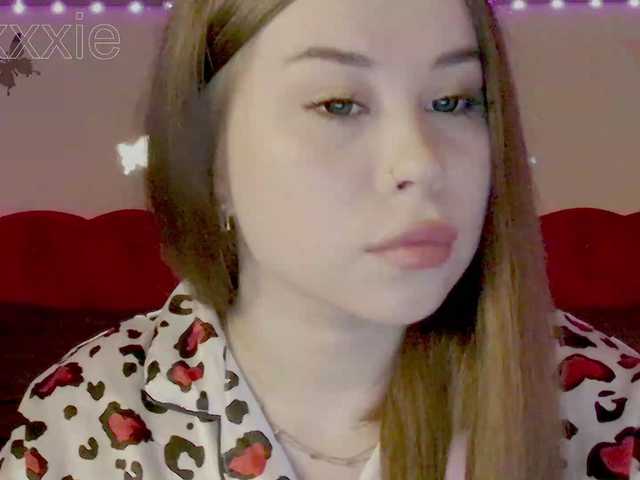alex-assa cam belle