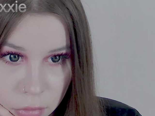 Alex-assa live cam