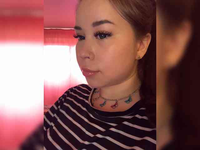 Alexxie webcam