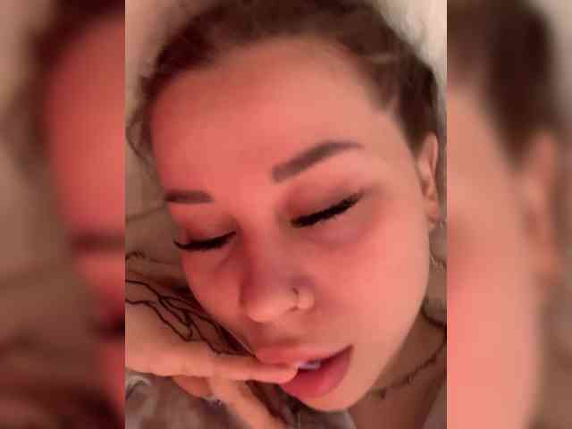 Lexxxie webcam