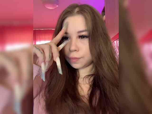 Alexxie webcam