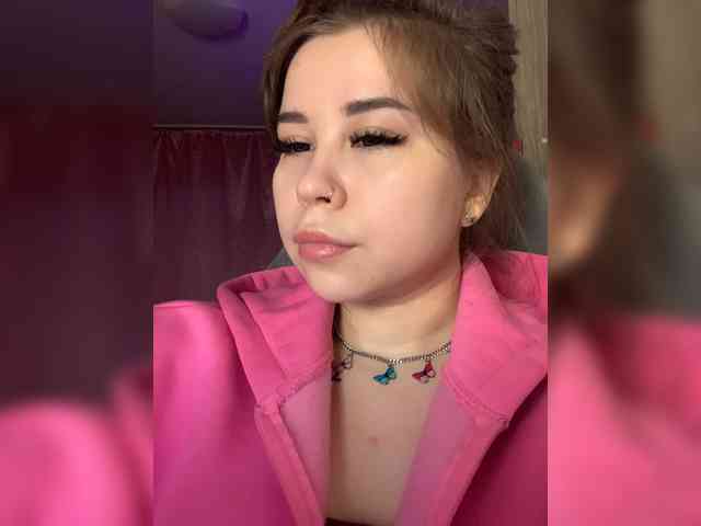 Alexxie webcam