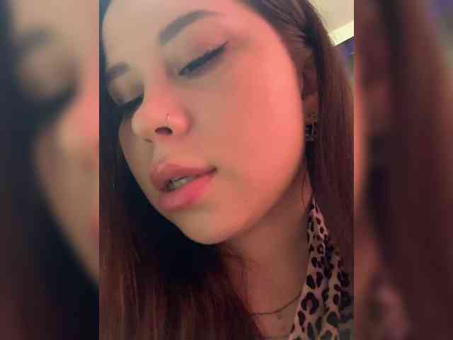 Lexxxie webcam