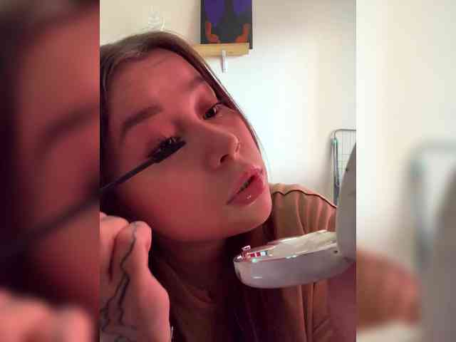 Lexxxie webcam