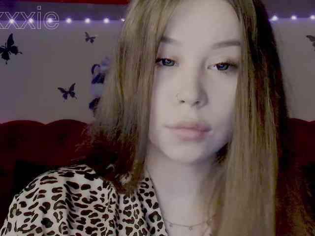 Lexxxie webcam