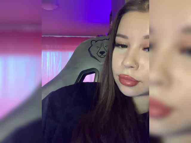 Alexxie webcam