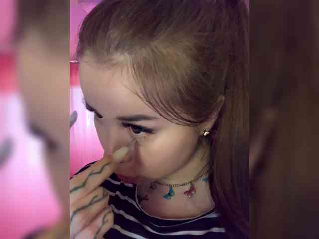 Alexxie webcam