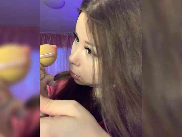 Alexxie webcam