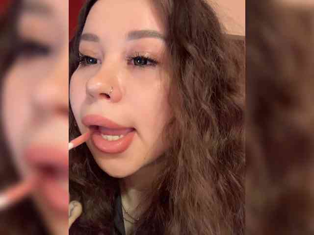 Lexxxie webcam