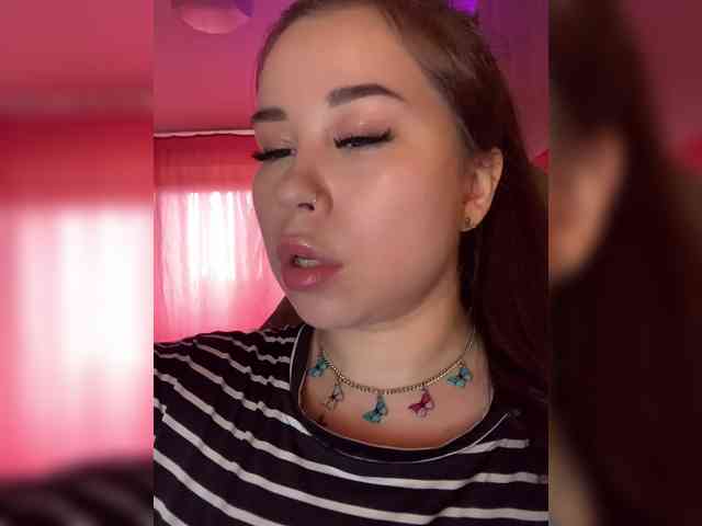 Alexxie webcam